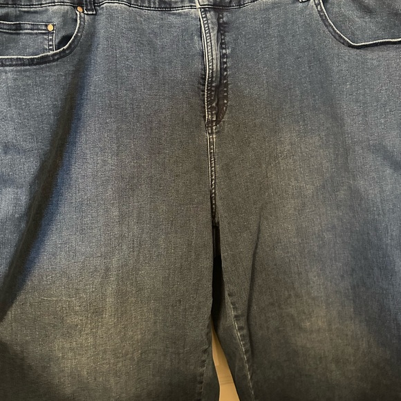 Bae Boyfriend Crop Jeans - Medium Wash - Picture 2 of 10